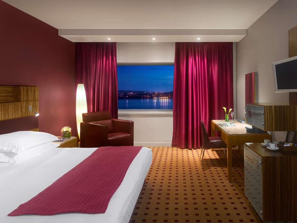 Radisson Blu Hotel, Liverpool