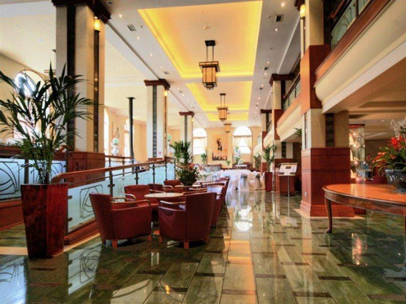 Radisson Blu Hotel,
